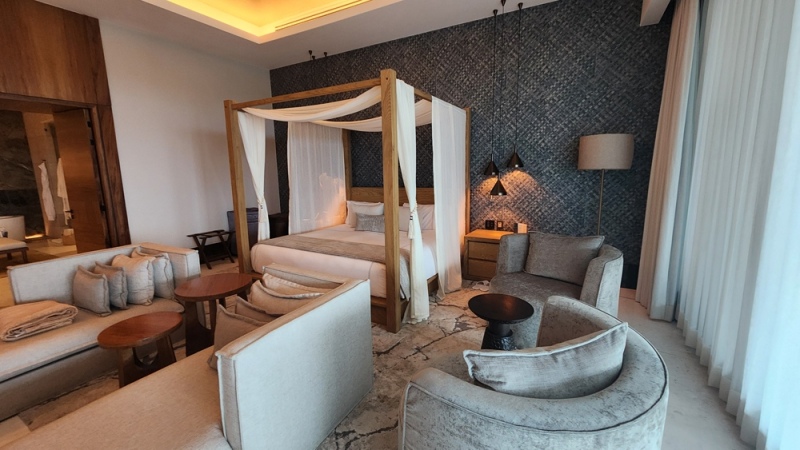 estates-master-bedroom