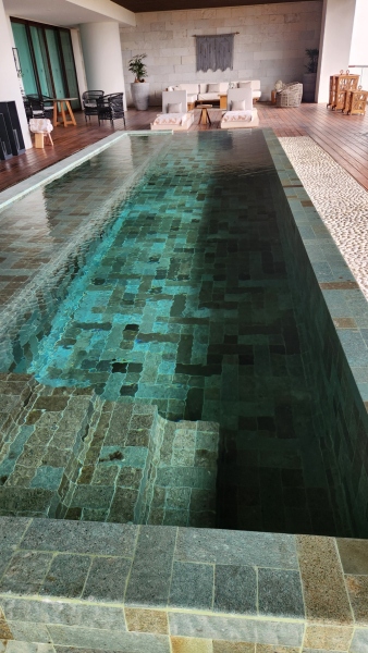 estates-pool-3