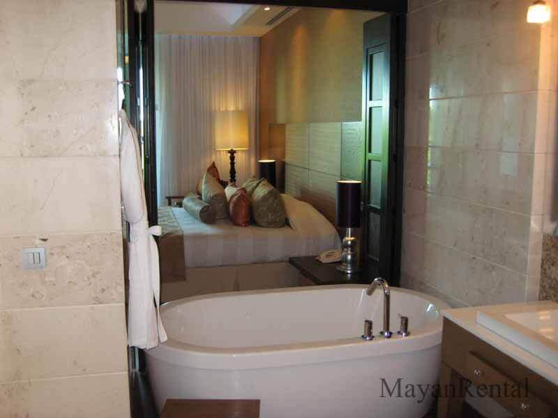 Vidanta Grand Luxxe Villa Jacuzzi Tub