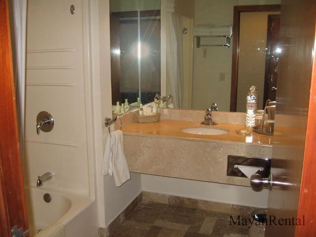 Vidanta Mayan Palace Bathroom