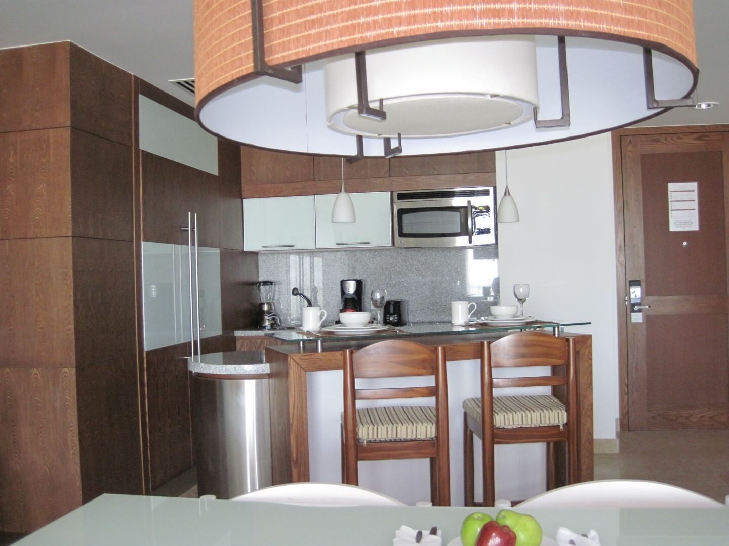 grand bliss dining kitchen